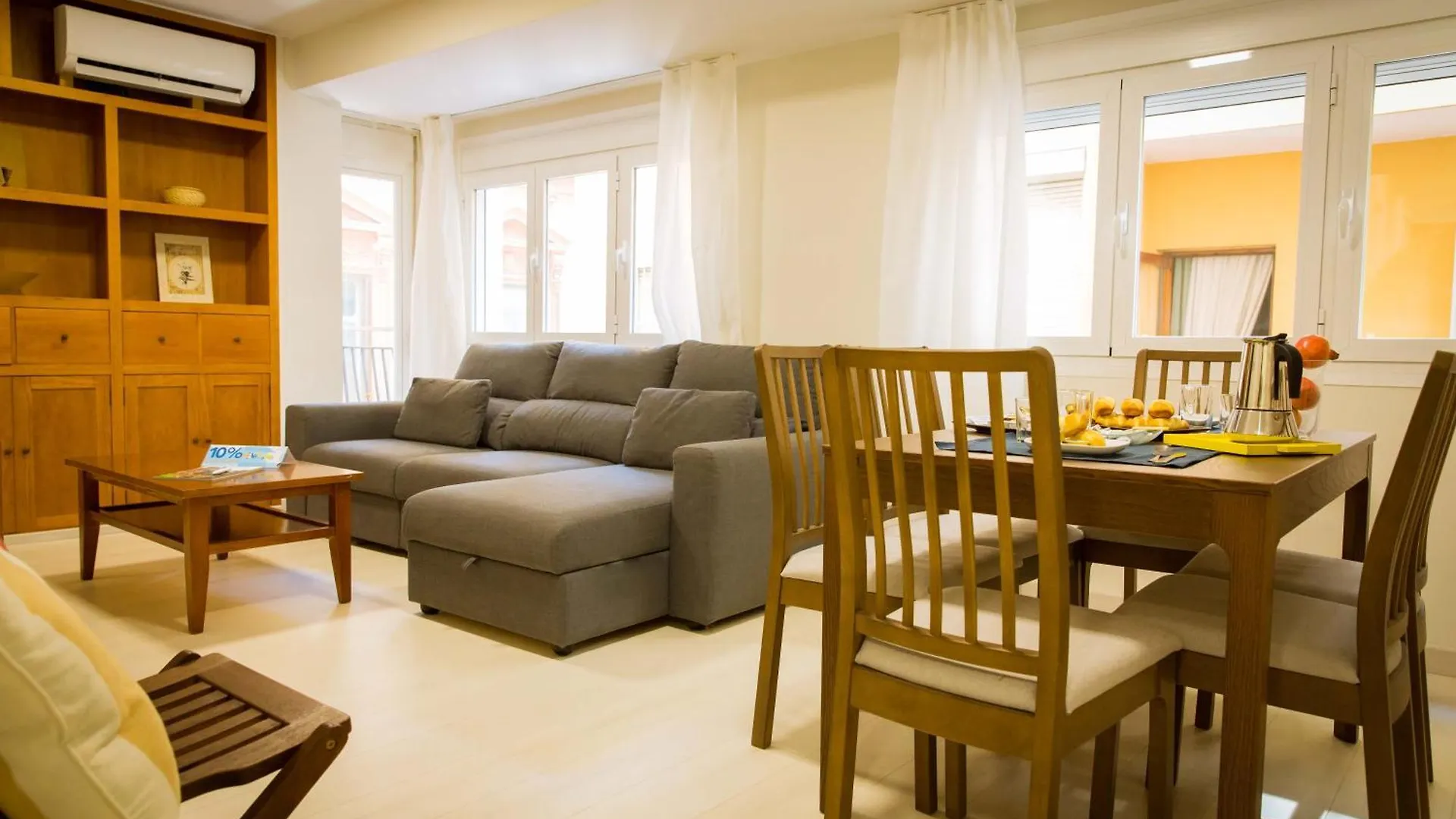 Apartments Holidays2Malaga City Center Spain