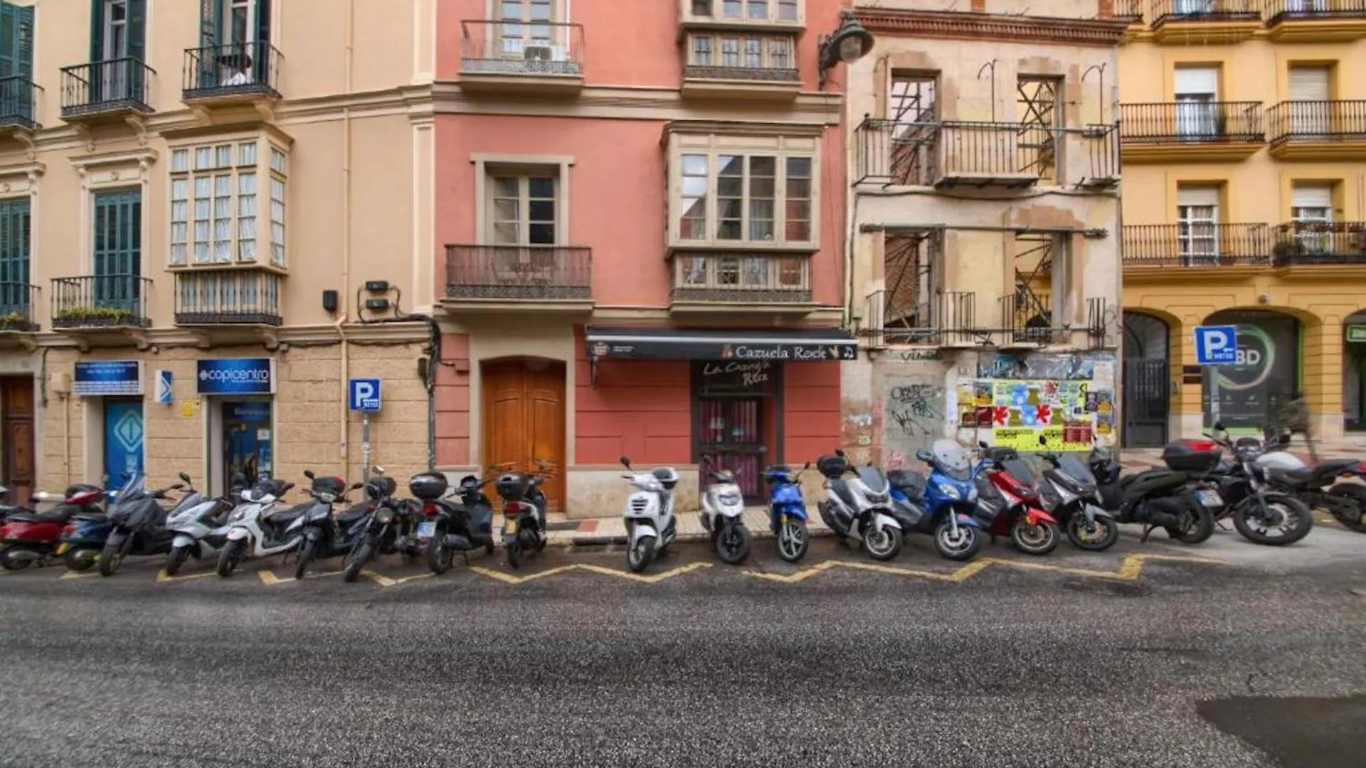 Apartments Holidays2Malaga City Center Spain
